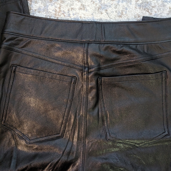 Spanx Ankle Pants Petite - Picture 8 of 10